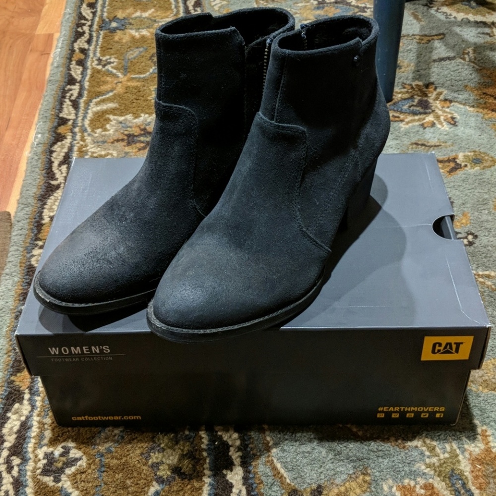 CAT women's weatherproof ankle boots